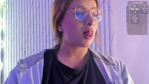 Naomy  online show from 04-08-26, 02:55