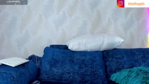 Naomy Cole online show from 02-01-25, 10:13