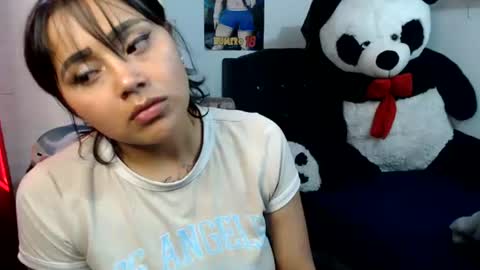 Snapshot of naomylux1 chatting on 06-18-26, 07:29 naomylux1 online show from 06-18-26, 07:29