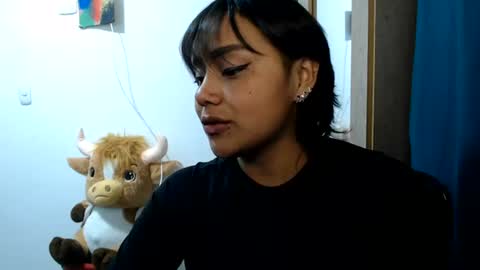 Snapshot of naomylux1 chatting on 07-14-26, 02:05 naomylux1 online show from 07-14-26, 02:05