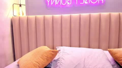 Naomy  online show from 04-11-26, 10:03