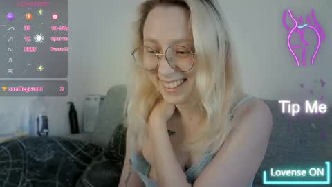 Snapshot of naozuqace chatting on 06-03-26, 01:03 NaozuQAce online show from 06-03-26, 01:03