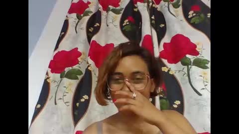 Snapshot of narindra884634 chatting on 04-15-26, 08:31 narindra884634 online show from 04-15-26, 08:31