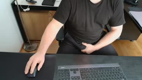 Snapshot of nase17 chatting on 12-09-24, 08:44 nase online show from 12-09-24, 08:44