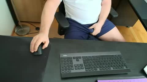 Snapshot of nase17 chatting on 02-26-25, 10:36 nase online show from 02-26-25, 10:36