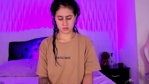 Snapshot of nastasha_nasty1 chatting on 11-01-25, 08:11 Maira online show from 11-01-25, 08:11