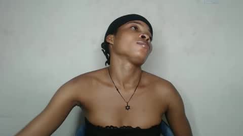 Snapshot of nastie_cumlover chatting on 11-02-25, 10:56 bella online show from 11-02-25, 10:56