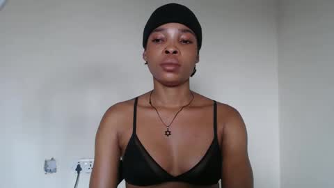 Snapshot of nastie_cumlover chatting on 11-12-25, 08:59 bella online show from 11-12-25, 08:59