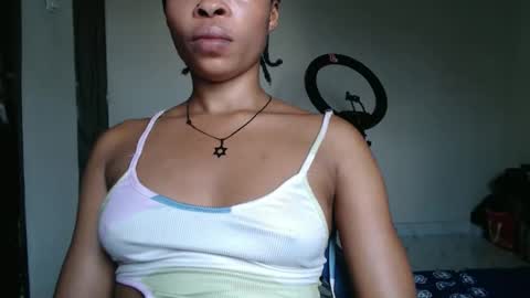 Snapshot of nastie_cumlover chatting on 11-30-25, 09:46 bella online show from 11-30-25, 09:46