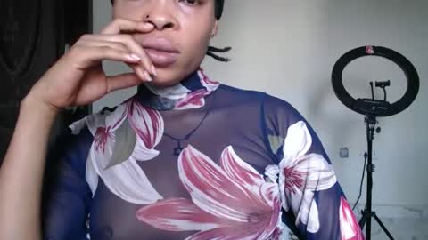 Snapshot of nastie_cumlover chatting on 12-02-25, 09:58 bella online show from 12-02-25, 09:58