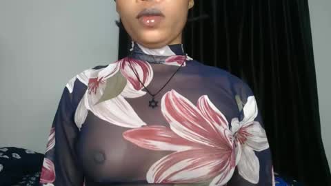 Snapshot of nastie_cumlover chatting on 12-05-25, 08:49 bella online show from 12-05-25, 08:49