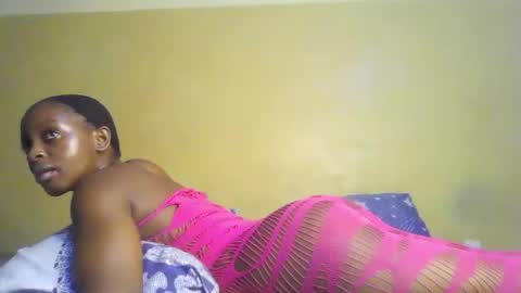 Snapshot of nasty_celine chatting on 11-16-25, 08:36 nasty_celine online show from 11-16-25, 08:36