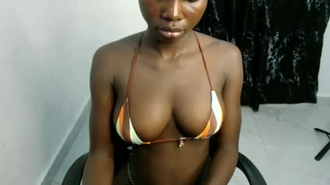 Snapshot of nasty_creamypussyy chatting on 04-14-26, 06:58 Mila online show from 04-14-26, 06:58