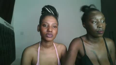 Snapshot of nasty_divah chatting on 06-26-26, 06:45 nasty_divah online show from 06-26-26, 06:45