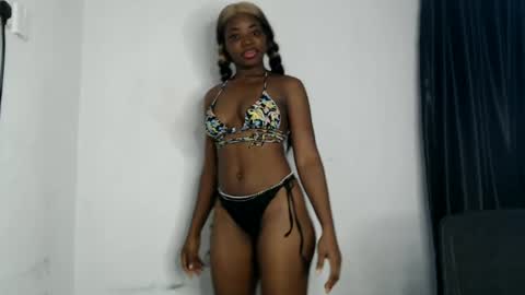 Snapshot of nasty_juicy22 chatting on 06-25-26, 07:02 adie online show from 06-25-26, 07:02