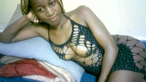 Marie online show from 09-12-25, 06:35