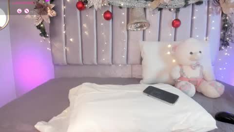 Deisy online show from 12-13-24, 02:32