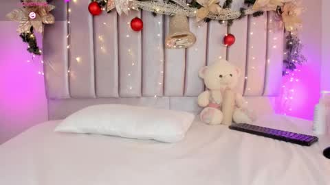 Deisy online show from 12-14-24, 05:40