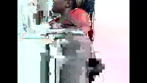 Snapshot of nastybella_1 chatting on 05-31-26, 04:14 Bella online show from 05-31-26, 04:14