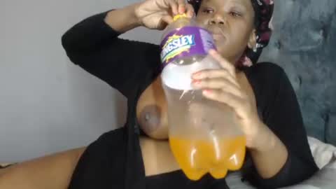 Snapshot of nastycockaddictxxx chatting on 11-23-25, 11:26 Kim online show from 11-23-25, 11:26