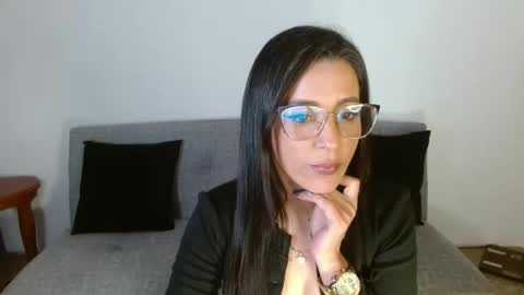 nathalia online show from 02-11-25, 04:33