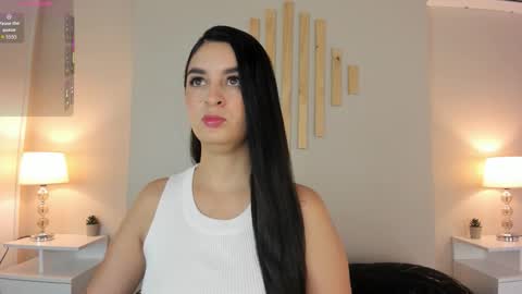 Natacha Diaz online show from 11-22-25, 11:31