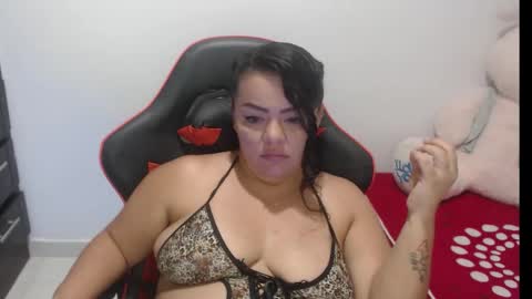 Nata Ramirez online show from 11-21-25, 05:50