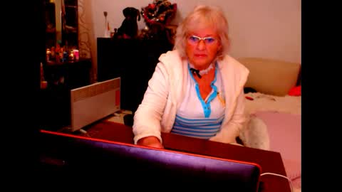 Snapshot of natali7634 chatting on 12-14-24, 03:40 natali online show from 12-14-24, 03:40