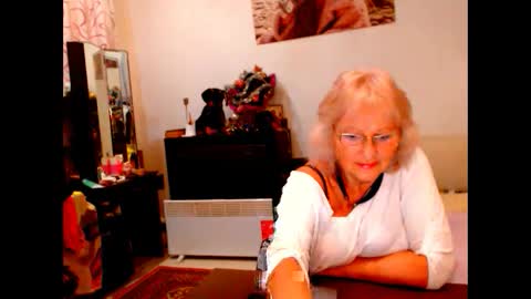 Snapshot of natali7634 chatting on 01-08-25, 09:01 natali online show from 01-08-25, 09:01