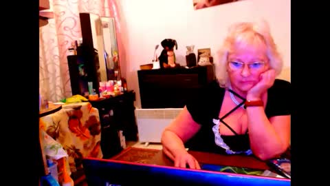 Snapshot of natali7634 chatting on 02-01-25, 08:08 natali online show from 02-01-25, 08:08