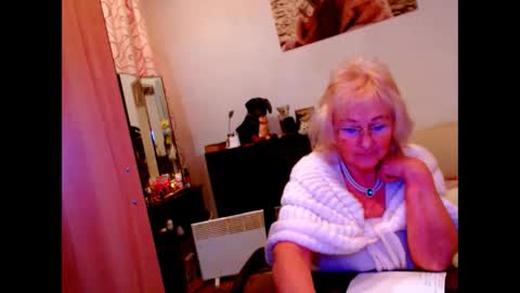 Snapshot of natali7634 chatting on 02-21-25, 03:32 natali online show from 02-21-25, 03:32