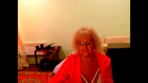 Snapshot of natali7634 chatting on 10-15-25, 06:35 natali online show from 10-15-25, 06:35