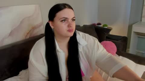 Snapshot of natali_xl chatting on 06-29-26, 01:23 Natali online show from 06-29-26, 01:23