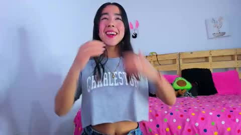 Snapshot of natalia54_ chatting on 09-10-25, 11:27 NATI online show from 09-10-25, 11:27