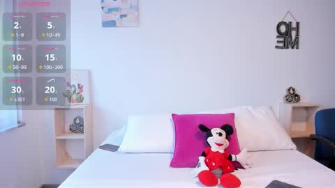 Snapshot of natalia__miller__ chatting on 10-29-25, 04:20 NATALIA online show from 10-29-25, 04:20