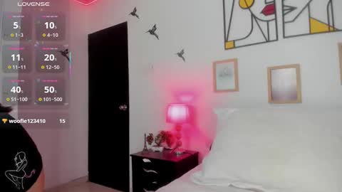 Snapshot of natalia__ponce chatting on 09-27-25, 01:43 NATALIA online show from 09-27-25, 01:43