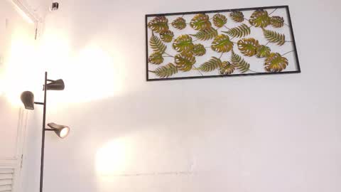 Snapshot of natalia_aguirre chatting on 12-21-25, 12:01 Naty online show from 12-21-25, 12:01