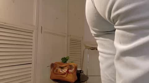 Snapshot of natalia_aguirre chatting on 02-10-26, 12:20 Naty online show from 02-10-26, 12:20