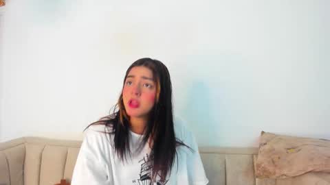 Snapshot of natalia_aguirre chatting on 02-11-26, 12:21 Naty online show from 02-11-26, 12:21