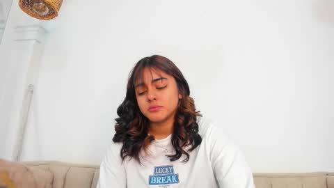 Snapshot of natalia_aguirre chatting on 02-12-26, 12:00 Naty online show from 02-12-26, 12:00