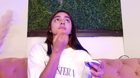 Snapshot of natalia_aguirre chatting on 02-27-26, 03:12 Naty online show from 02-27-26, 03:12