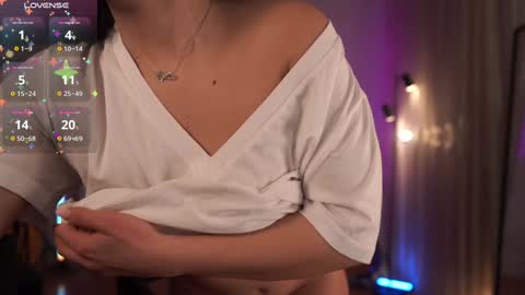 Snapshot of natalia_exotic chatting on 01-22-25, 02:14 Natalia online show from 01-22-25, 02:14