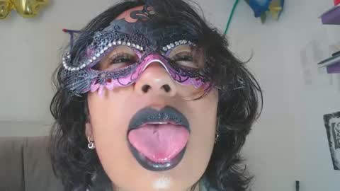 Snapshot of natalia_nylon chatting on 10-14-25, 02:40 CATHALINA NATA online show from 10-14-25, 02:40