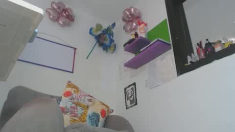 Snapshot of natalia_nylon chatting on 10-21-25, 03:57 CATHALINA NATA online show from 10-21-25, 03:57