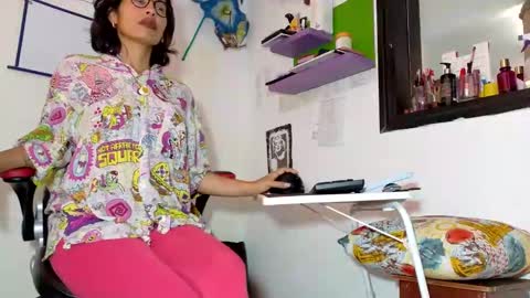 Snapshot of natalia_nylon chatting on 11-17-25, 04:57 CATHALINA NATA online show from 11-17-25, 04:57