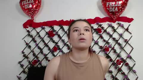 Snapshot of natalia_walker chatting on 05-04-26, 02:35 Natalia Walker online show from 05-04-26, 02:35