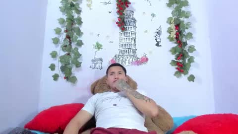 Snapshot of nataliaandjulliam chatting on 01-10-26, 03:08 nataliaandjulliam online show from 01-10-26, 03:08