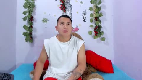 Snapshot of nataliaandjulliam chatting on 02-27-26, 07:08 nataliaandjulliam online show from 02-27-26, 07:08