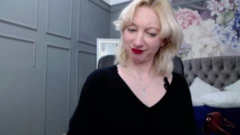 Natalie online show from 12-23-24, 09:05