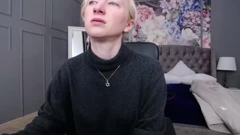 Natalie online show from 02-19-25, 08:22